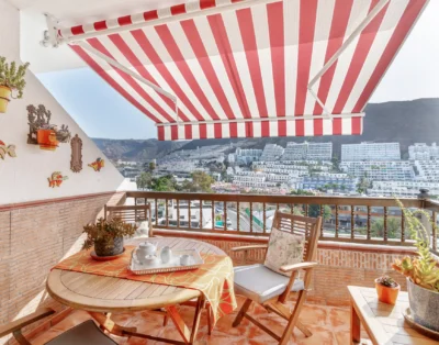 Casa Vacacional ‘Flores con Vista’ con Vista al Mar, Piscina Compartida y Wi-Fi