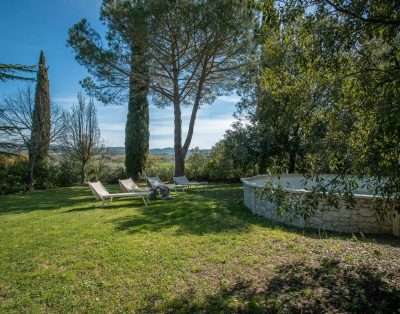 Finca Lucente con vistas a la montaña, piscina, jardín y Wi-Fi: admite mascotas